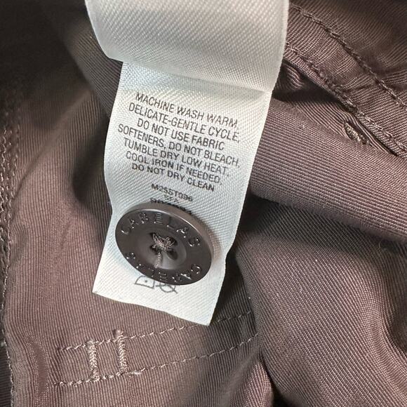 Cabela's Brown Cargo Shorts Mens 42 Classic Fit Mid Rise Flat Front Hiking Short - Picture 5 of 5